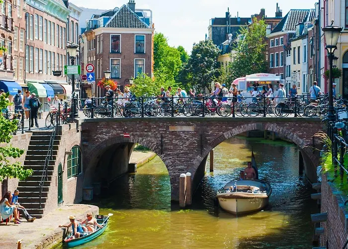 Magnificent In Holland 4a & 2c