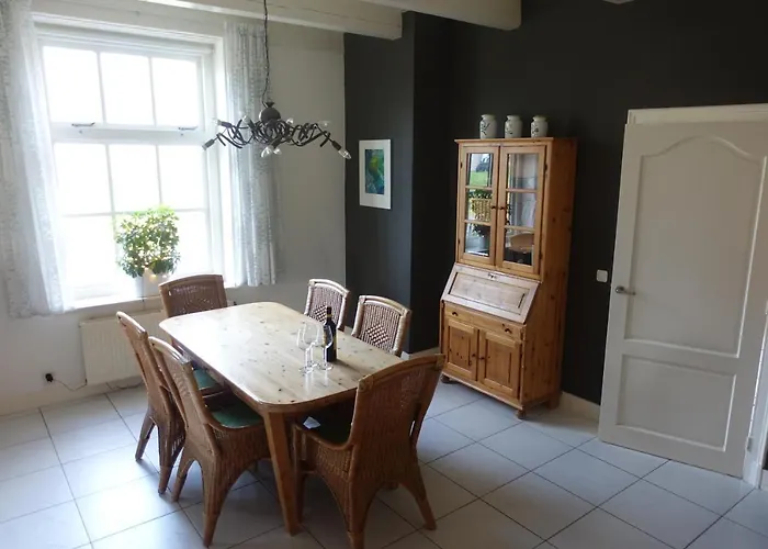 Magnificent In Holland 4a & 2c